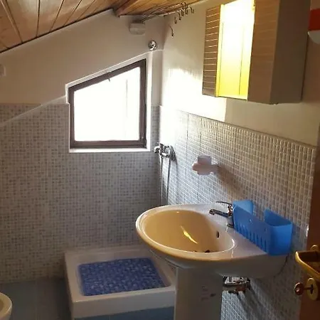 Appartement La Mansardina Accogliente Milo